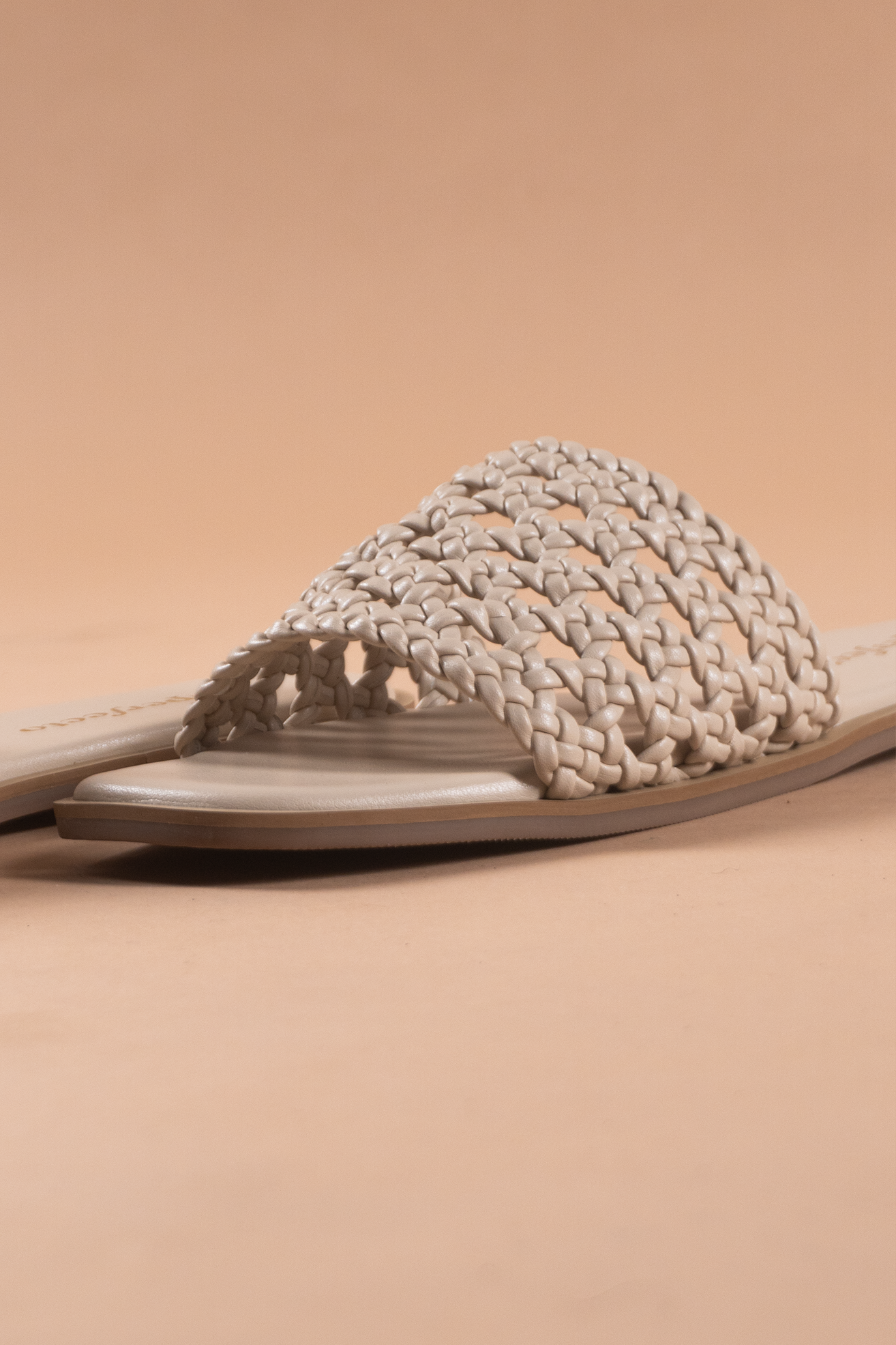 Ivory Woven Sandals-Imperfecto USA