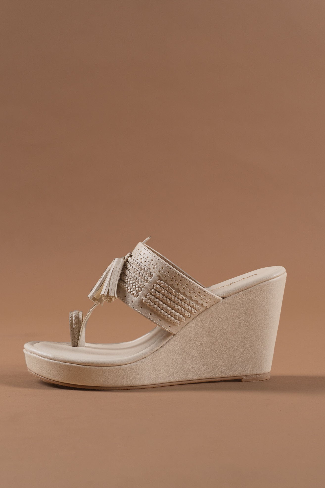 Ivory Kolhapuri Wedge-Imperfecto USA